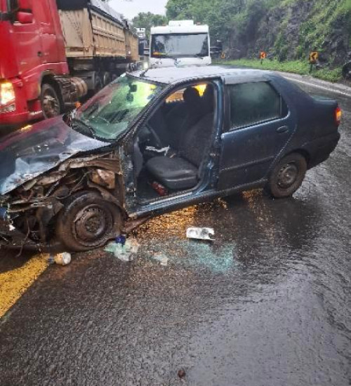 MOTORISTA FICA FERIDO EM ACIDENTE NA PR-180 EM FRANCISCO BELTRÃO
