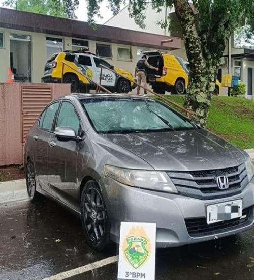 VEÍCULO FURTADO É RECUPERADO EM PATO BRANCO