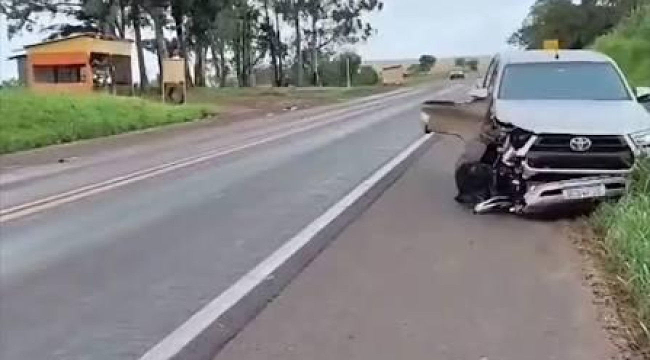 CAMINHONETE ATINGE TRASEIRA DE PEUGEOT NA BR-373, EM CHOPINZINHO