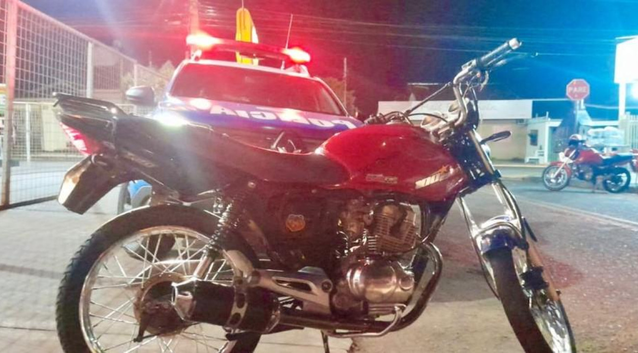 INFRAÇÃO DE TRÂNSITO PM APREENDE MOTOCICLETA EM SÃO JOÃO